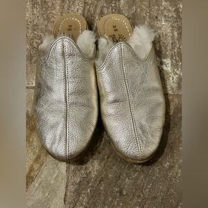 Size 40 Sabah slip on shoes